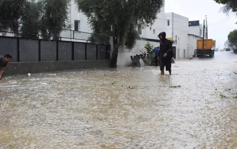 Bodrum'da sağanak yağış eğitimi vurdu! Okullar tatil edildi