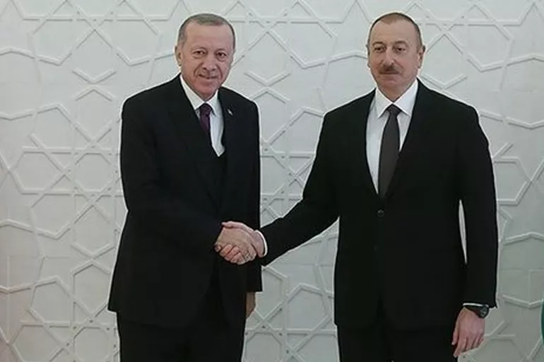Cumhurbaşkanı Erdoğan, Aliyev ile görüştü! Özbekistan'da bir araya geldiler