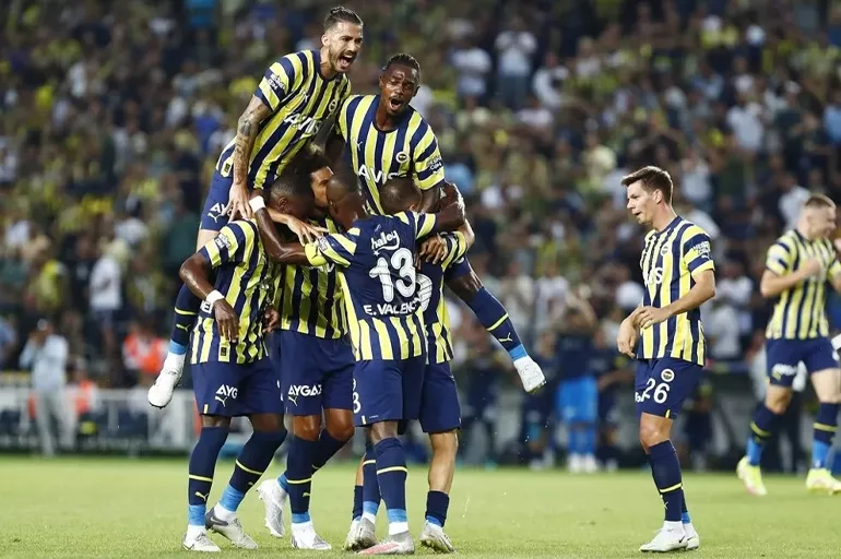 Son dakika: Fenerbahçe, Sivasspor'u ağırlıyor! İlk 11'ler belli oldu