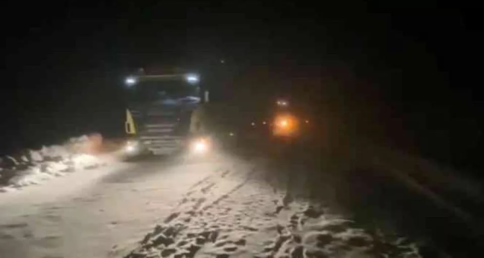 Kar yağışı hayatı felç etti! Artvin-Ardahan yolu ulaşıma kapandı