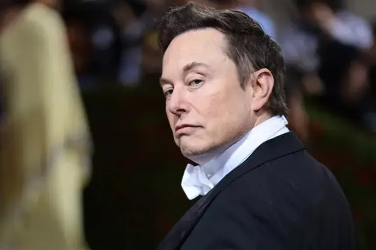 Tam 100 milyar dolar kaybetti! Elon Musk rekoru bu kez tersten kırdı