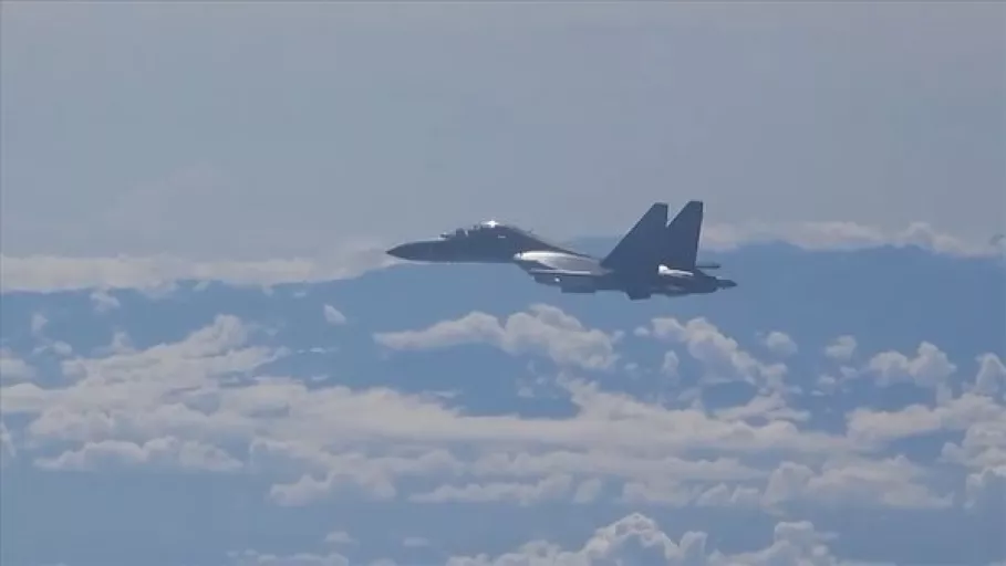 Çin ile Tayvan arasında gerilim: Bombardıman uçakları hava sahasına girdi