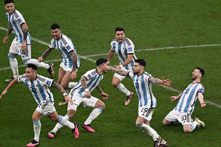 Lionel Messi Dünya Kupası kazandı! Nefes kesen finalde zafer Arjantin'in oldu