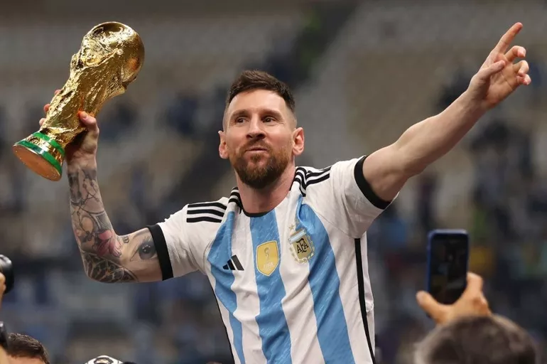 Messi PSG'ye veda edecek! Arjantinli yıldız hayal ettiği kulüpte emekli olacak