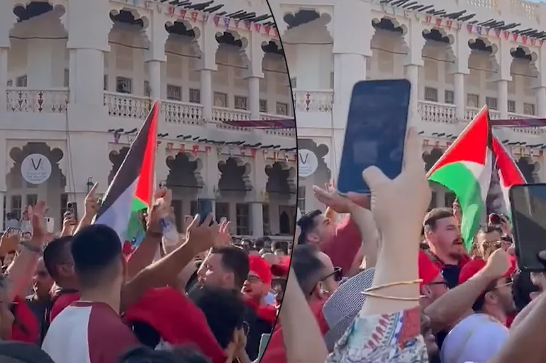 Souq Waqif Meydanı'nda gövde gösterisi! Faslılar Filistin bayrağı ile finali bekliyor