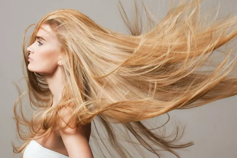Su içmek saçları nasıl etkiler? Saç köklerinin nemli olması uzama hızını doğrudan etkiliyor