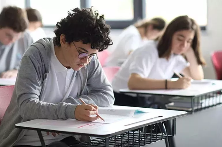 Bakan Özer'den özel okullarda ücret artışı açıklaması! Zam oranı bugün belli olacak