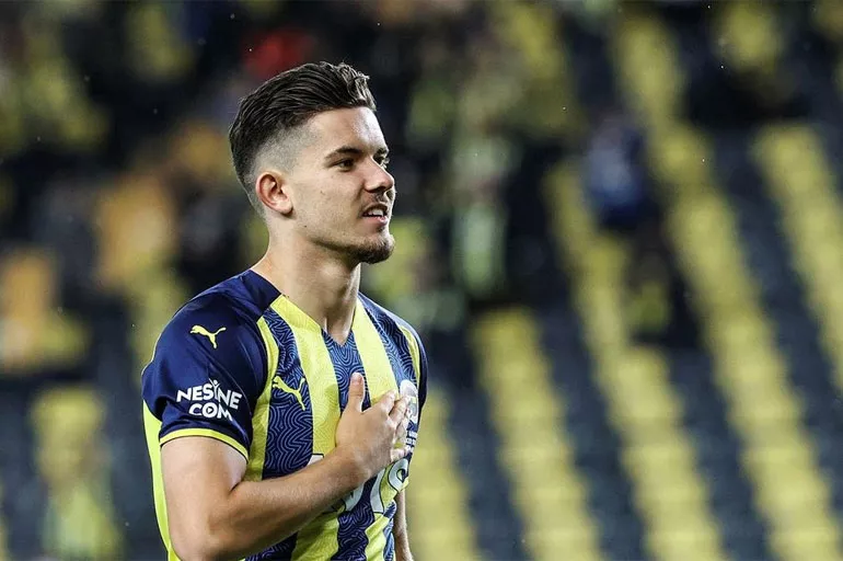 Fenerbahçe'nin genç yıldızından Avrupa hamlesi! Ferdi Kadıoğlu takımdan ayrılıyor