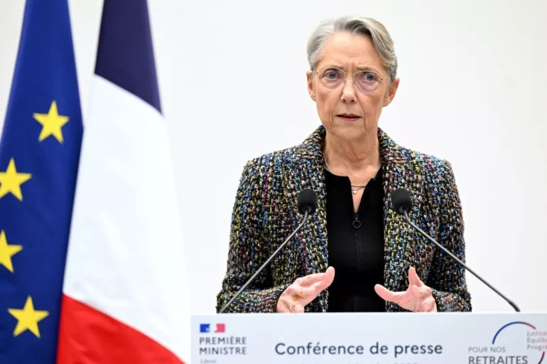 Fransa hükümetinden flaş karar! Emeklilik yaşı 62'den 64'e çıkıyor