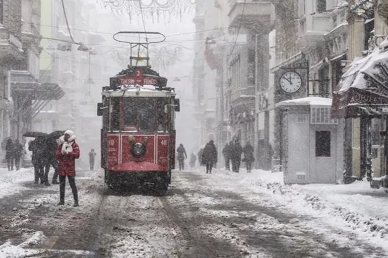 Hava durumu: Kazma kürekleri çıkarın! Kara kış geliyor! İstanbul'da metrelerce kar olacak