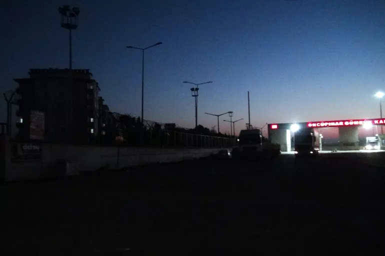 Son dakika: Kilis'teki Öncüpınar sınır kapısı bölgesine roketli saldırı