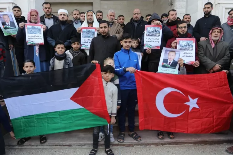 Filistin halkından Türkiye'ye 'acılarını dindirin' kampanyası! Camilerde 1 milyon dolar toplandı