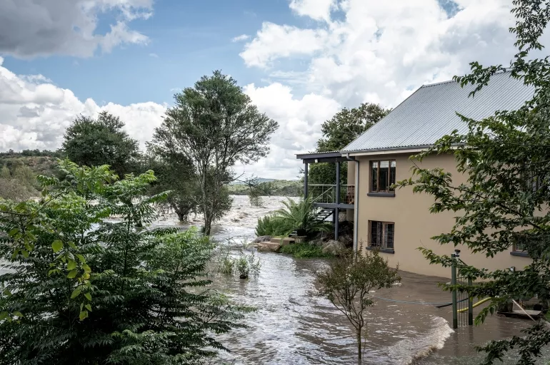 Güney Afrika’da sel felaketi: 11 ölü, 4 kayıp