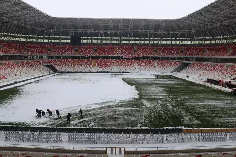 İnceleme bitti! Sivasspor - Beşiktaş maçının oynanacağı stat açıklandı!
