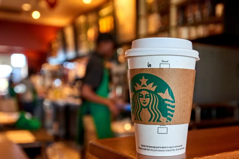 Starbucks 300 bin içeceği geri çağırdı! İçinde cam parçaları olabilir