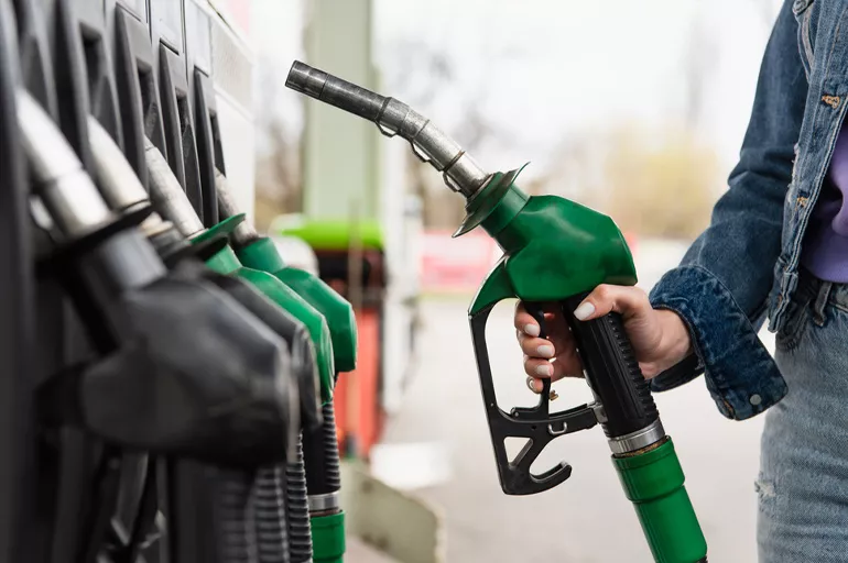 17 Mart Cuma benzin fiyatları: İstanbul, Ankara, İzmir benzin fiyatı ne kadar? Benzin litre kaç TL?