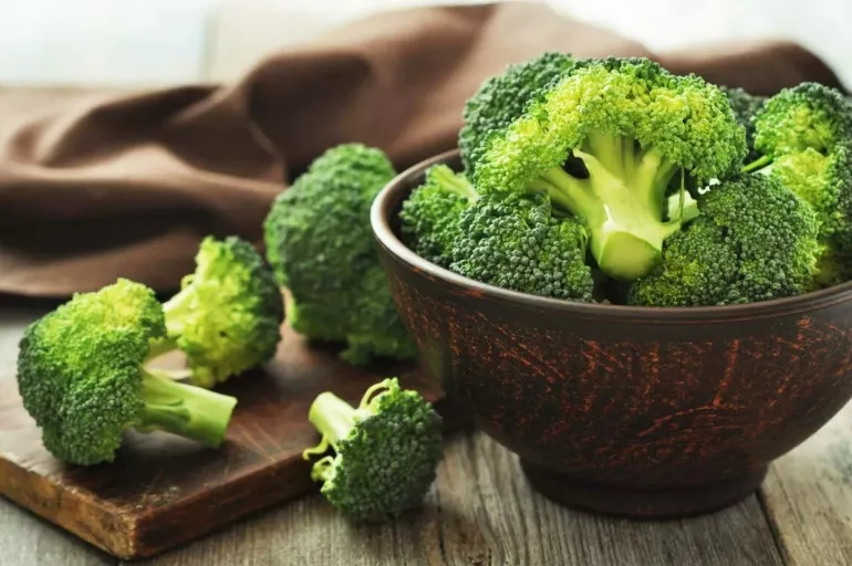 Brokolide hangi vitaminler var? Brokolinin faydaları nelerdir? Brokoli nasıl pişirilir?