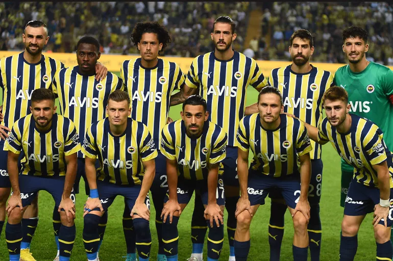 Fenerbahçe'de mesai sürüyor! İşte hazırlık maçı yapacağı takım!
