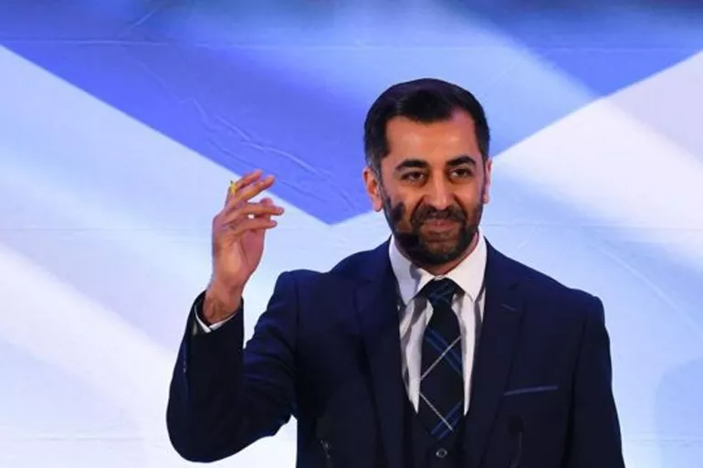 İskoçya'da bir ilk: Pakistan asıllı Müslüman Hamza Yusuf başbakan oldu!