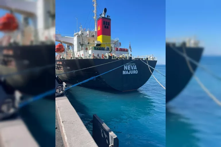 Katar deprem bölgesine yardımlarını sürdürüyor! İki gemi İskenderun limanına yanaştı