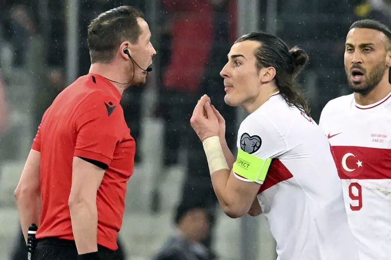 Mağlubiyetin faturasını kestiler! Çağlar Söyüncü ve Merih Demiral'dan Hırvatistan maçına ilişkin çarpıcı yorum: Oyun taktiğini etkiledi