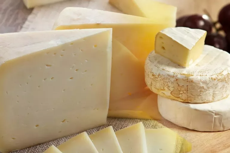 Her gün peynir yerseniz bu olur! Özellikle sert peynir bakın vücuda ne yapıyor