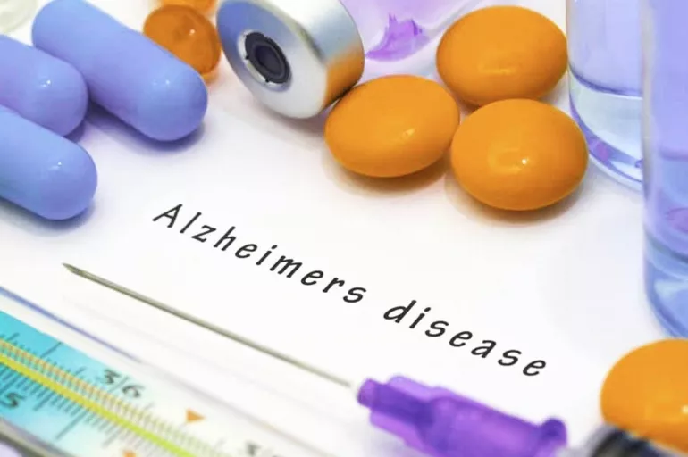 Alzheimer tedavisi için umut ışığı! ABD'li firma hastalığı yavaşlatan ilaç geliştirdi! Yıl sonuna kadar onay alması bekleniyor