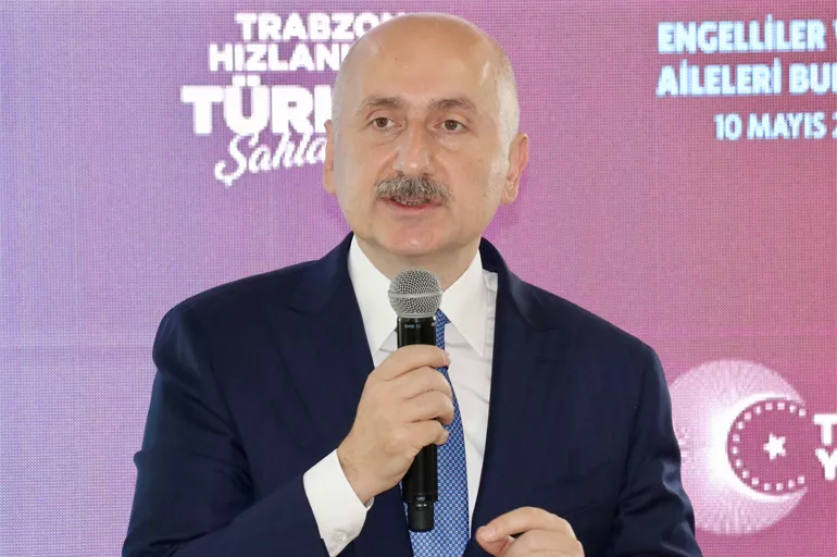 Bakan Karaismailoğlu Trabzon'da konuştu: Ya teröristlerle işbirliği yapanlar kazanacak ya da teröristlerle mücadele eden Tayyip Erdoğan kazanacak
