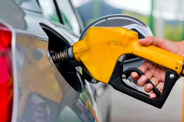 Benzin fiyatları ÇİFT HANEYE çıktı: Güncel benzin-motorin fiyatlarında son durum! (Ankara, İzmir, İstanbul akaryakıt litre fiyatı)