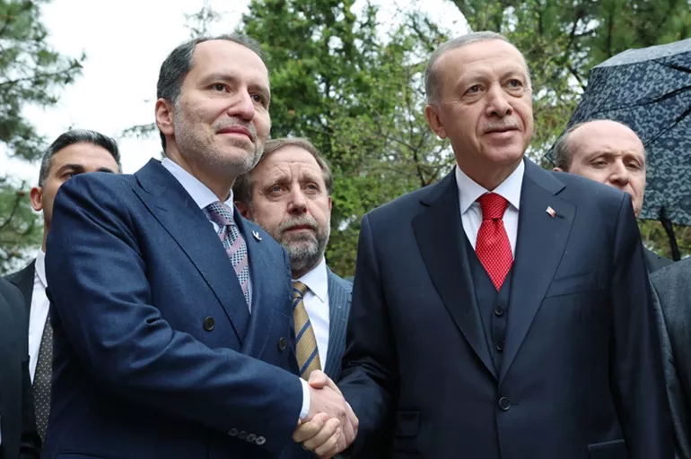 Fatih Erbakan'dan seçmene çağrı: Milletimizi firesiz şekilde Cumhurbaşkanımıza oy vermeye davet ediyoruz
