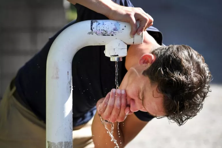 İskoçyalı bilim adamları "fazla su içmeyin" diyor! En fazla kaç litre öneriyorlar?
