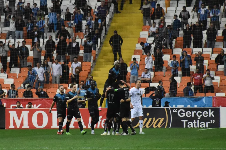 Son dakika... Adana'da 6 gollü maç: Kazanan Adana Demirspor!
