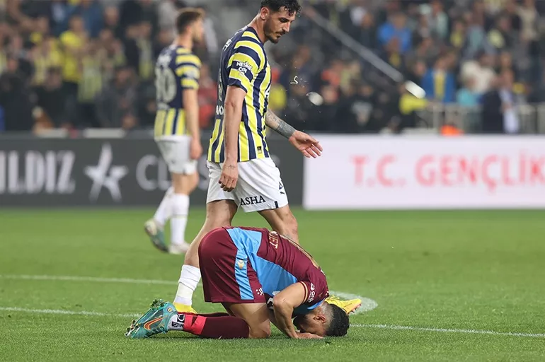 Trabzonspor'dan Samet Akaydın'a sert tepki: Rezillik,iğrençlik!