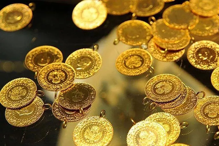 ALTIN FİYATLARI 260 LİRADAN FAZLA ARTACAK! Ünlü isim altın fiyatları için net konuştu: Gram altın yaz ayında tarihi rekor kıracak