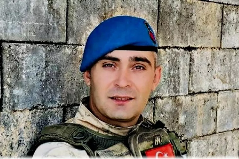 Jandarma Uzman Çavuş Ahmet Aksoy'dan acı haber! Bir süredir tedavi görüyordu!