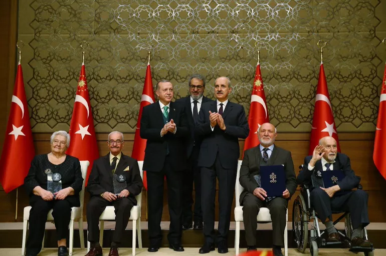 Son dakika... Cumhurbaşkanı Erdoğan, TBMM Başkanı seçilen Kurtulmuş'u tebrik etti