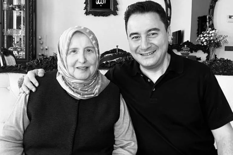 Güneri Babacan kimdir? Ali Babacan'ın annesi vefat etti