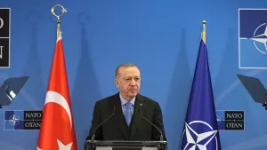 Cumhurbaşkanı Erdoğan'dan NATO'da "savunma sanayiimizi engellemeyin" tepkisi