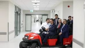 Cumhurbaşkanı Erdoğan Etlik Şehir Hastanesi'ni gezdi
