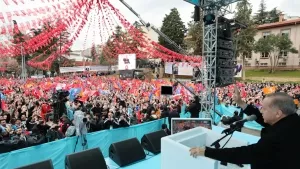 Cumhurbaşkanı Erdoğan'dan şarkı sürprizi! Cengiz Kurtoğlu'nun parçasını okudu