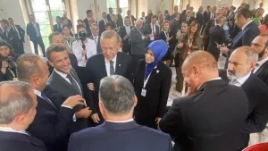 Erdoğan-Aliyev-Paşinyan görüşmesinden yeni görüntüler