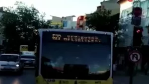 İstanbul'da İETT krizi! Şoför içeri almadı yolcular otobüsün önünü kesti