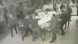 Cengiz Kurtoğlu iş adamı Mustafa Can'a bıçakla saldırdı