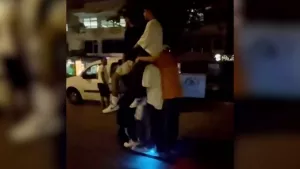 Gençlerin tehlikeli yolculuğu! Tek kişilik scooter'a 6 kişi bindi