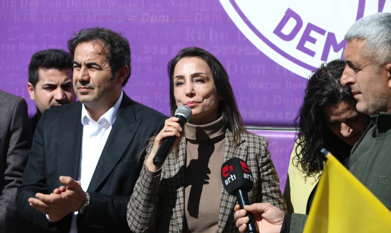 CHP'nin ortağı DEM Parti'den teröristbaşı Öcalan'a özgürlük çağrısı