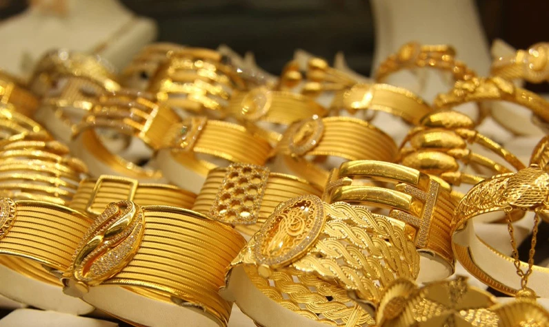 Bu fırsat son fırsat! Uzmanlar altın "şaha kalacak" diyerek duyurdu: 2000 TL altına düşen altın ne zaman yükselecek?
