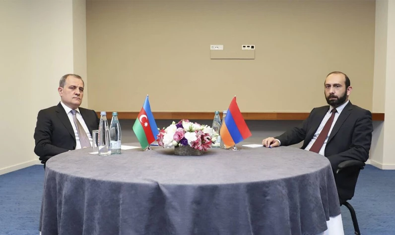 Azerbaycan ve Ermenistan barış müzakeresi için masada: Dışişleri bakanları Berlin'de bir araya gelecek
