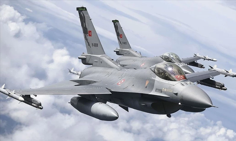 NATO'dan sosyal medyadan duyurdu: Romanya semalarında Türk F-16'ları!