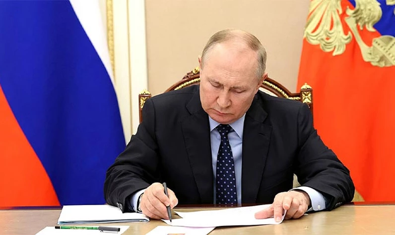 Putin kararnameyi imzaladı: Rusya, Ukrayna’da ilhak ettiği dört bölgeyi Güney Askeri Bölgesine dahil etti