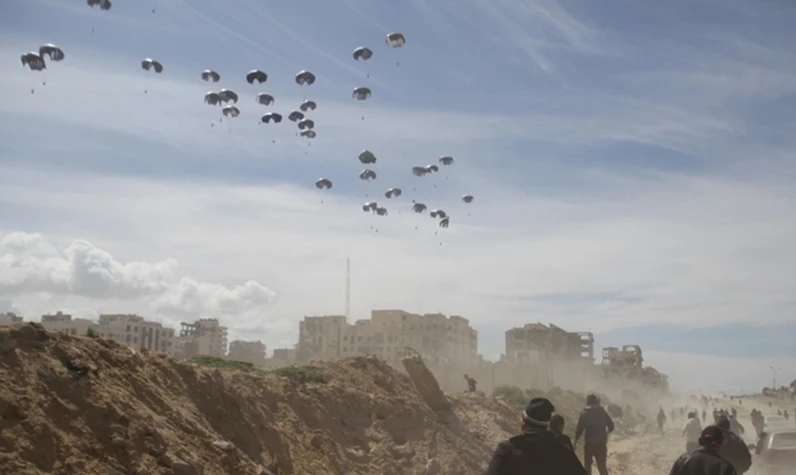 Soykırım ortağı ABD'den Gazze açıklaması: 'Havadan 8 ton insani yardım indirdik'